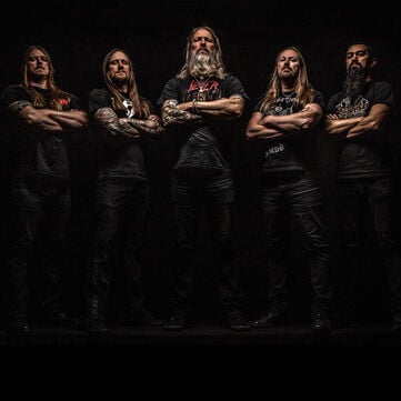 Amon Amarth m&ecirc;le m&eacute;lodies &eacute;piques et contes haletants des l&eacute;gendes nordiques !Plonge dans un monde de de riffs tonitruants et d'exploits h&eacute;ro&iuml;ques :Procure- toi le merch exclusif d'Amon Amarth d&egrave;s aujourd'hui !