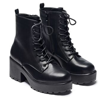 bottes de combat à lacets marron pour femmes – brides cloutées et talon bottes de combat à lacets marron pour femmes – brides cloutées et talon