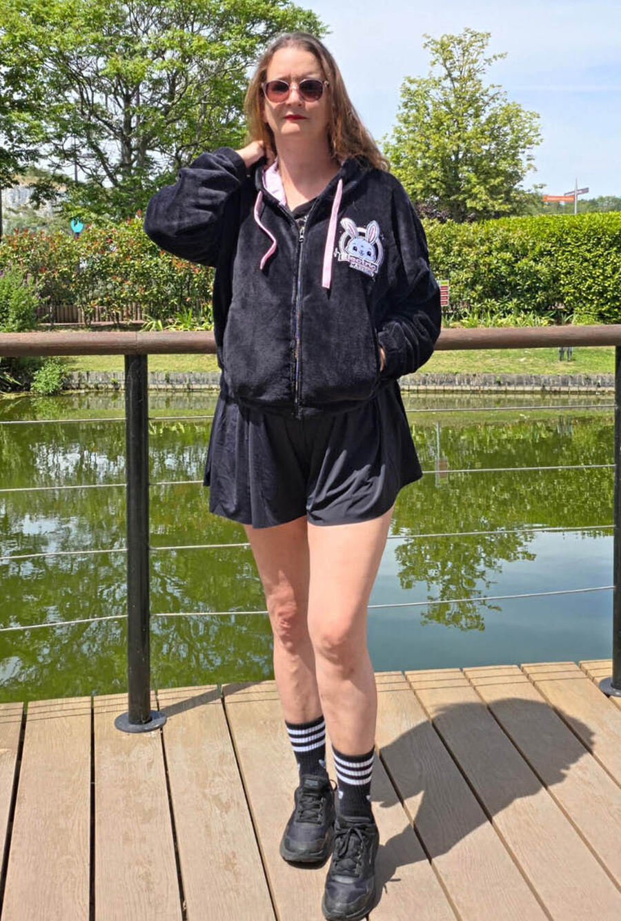 Outfit Electric Callboy